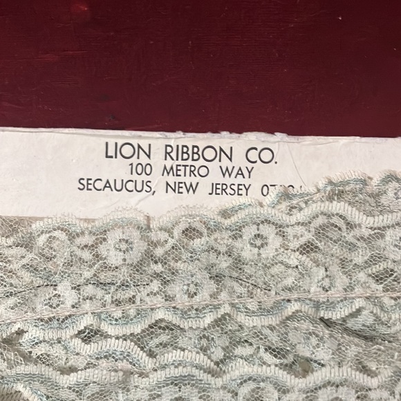 Vintage Sewing Notions & Thread Lot with Lace, 1962 Crochet for Babies Booklet - Picture 14 of 15